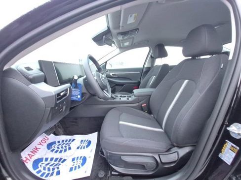 New 2026 Hyundai Sonata SE FWD image 9