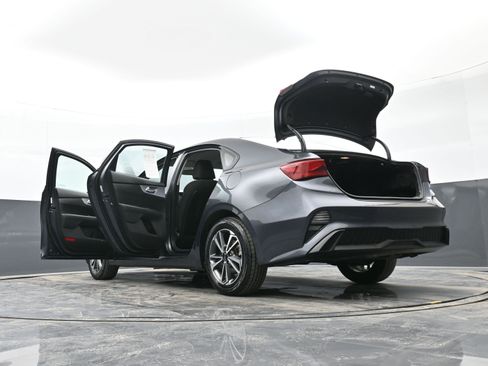 Used 2022 Kia Forte LXS image 50