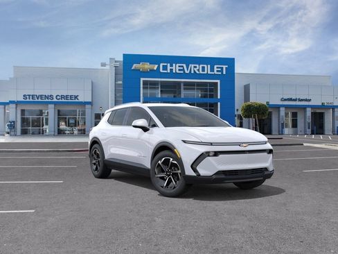 New 2026 Chevrolet Equinox EV LT FWD image 9