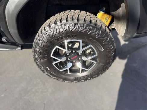 Certified 2023 GMC Canyon AT4X image 10