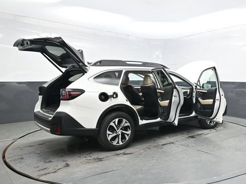 Used 2020 Subaru Outback Limited AWD/4WD image 38