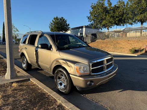 Used 2005 Dodge Durango SLT w/ Interior Convenience Group image 6