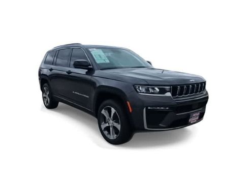 New 2026 Jeep Grand Cherokee L Limited AWD/4WD image 2