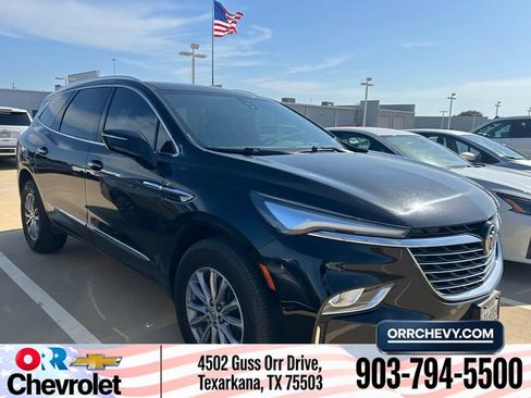 Used 2024 Buick Enclave Premium AWD/4WD image 1