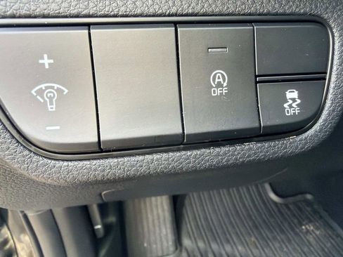 Used 2025 Kia Seltos EX FWD image 10
