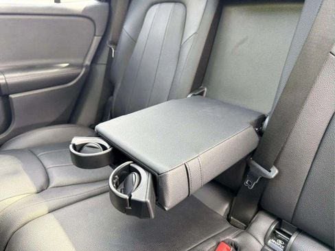 Used 2023 Mercedes-Benz GLB 250 4MATIC image 26