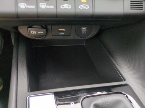 New 2026 Hyundai Elantra Hybrid FWD image 26