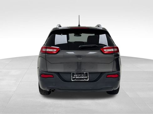 Used 2018 Jeep Cherokee Latitude Plus image 6