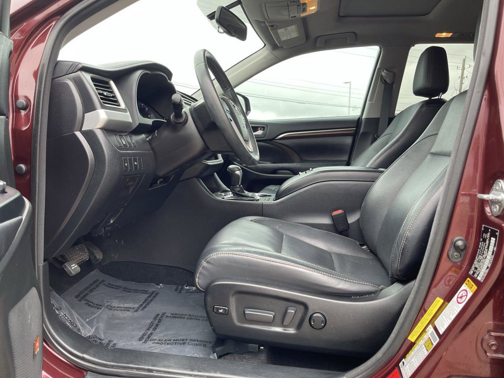 Used 2016 Toyota Highlander Limited FWD image 20
