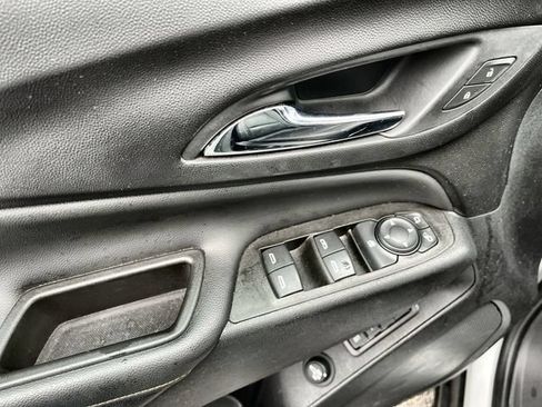 Used 2021 Chevrolet Equinox Premier AWD/4WD image 18