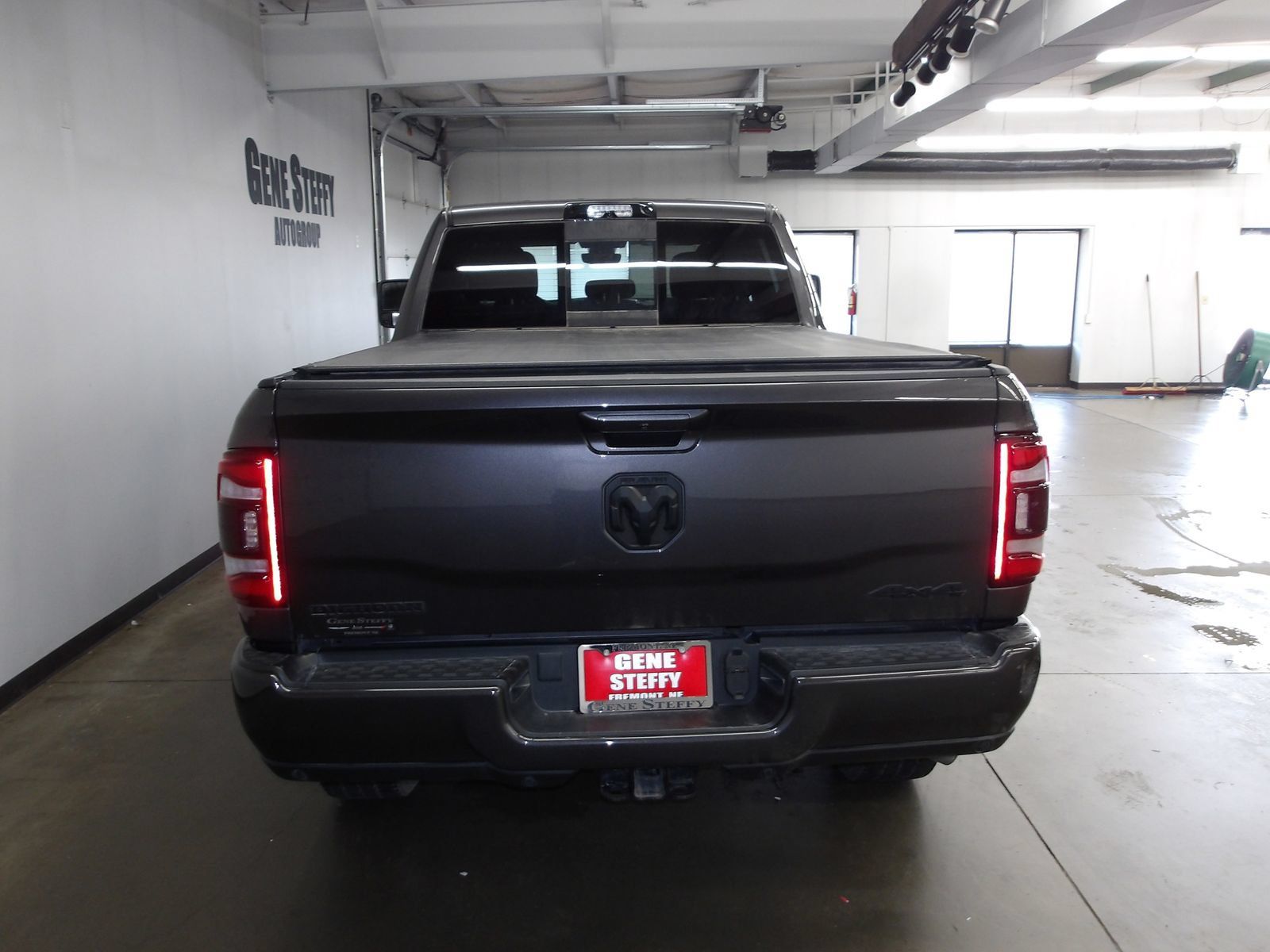 Used 2024 RAM 2500 Big Horn w/ Night Edition AWD/4WD image 7