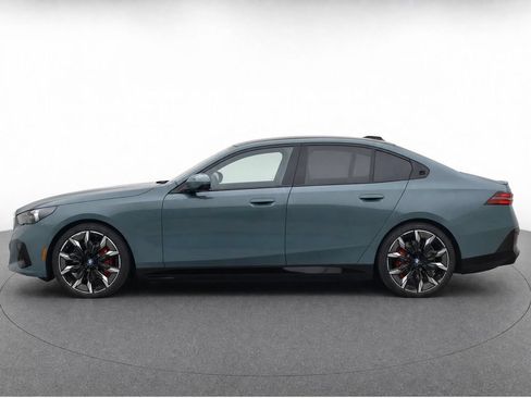 Used 2024 BMW i5 eDrive40i w/ Executive Package RWD image 6