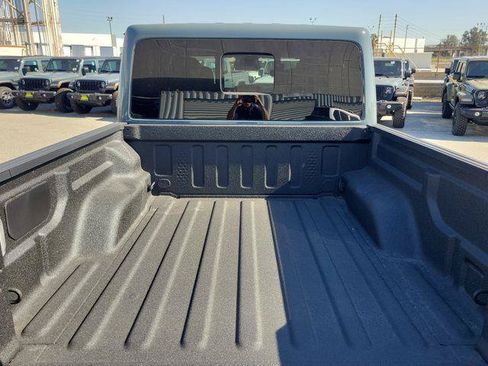 New 2026 Jeep Gladiator Sport AWD/4WD image 6