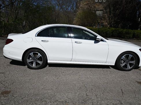 Used 2017 Mercedes-Benz E 300 image 7