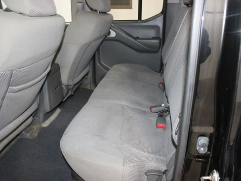 Used 2017 Nissan Frontier SV w/ SV Value Truck Package image 17