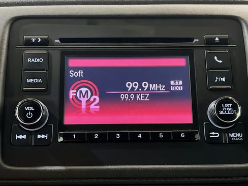 Used 2021 Honda HR-V LX image 10