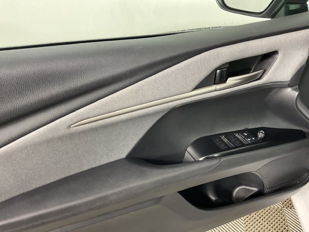 Used 2025 Toyota Camry LE FWD image 16