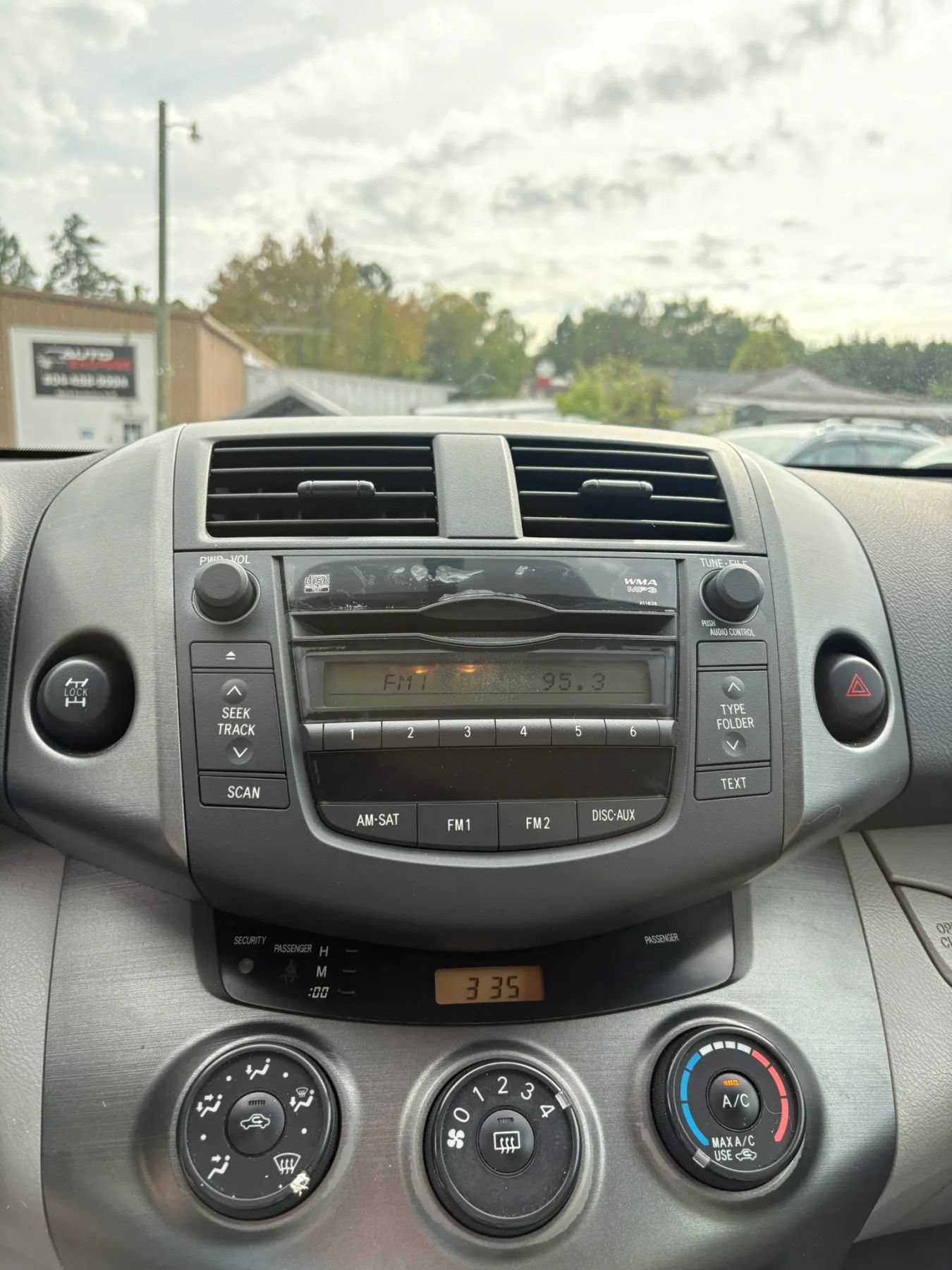 Used 2010 Toyota RAV4 4WD w/ Base L4 Extra Value Pkg image 17