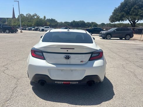 Used 2024 Toyota GR86 Premium RWD image 5