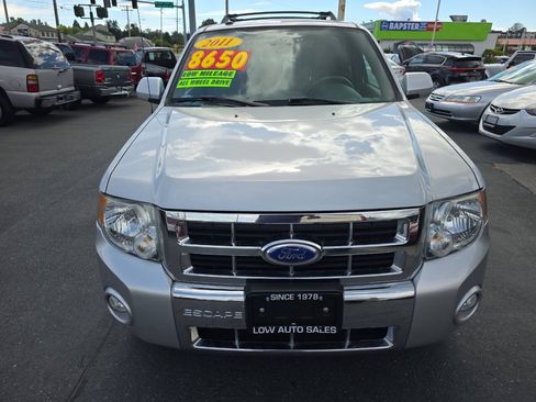 Used 2011 Ford Escape Limited w/ 302A Rapid Spec Order Code AWD/4WD image 3