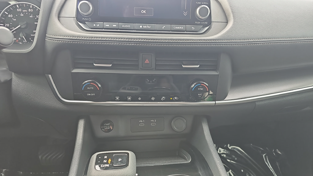 Used 2024 Nissan Rogue SV AWD/4WD image 17