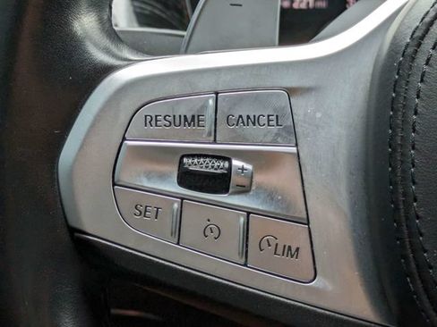 Used 2022 BMW 750i xDrive w/ M Sport Package AWD/4WD image 27