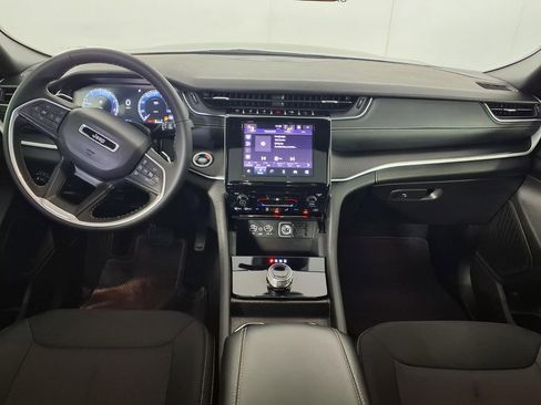 Used 2025 Jeep Grand Cherokee L Laredo w/ Trailer Tow Package image 12