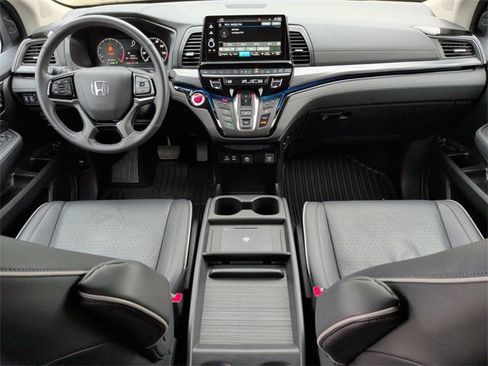 Used 2025 Honda Odyssey Elite image 28