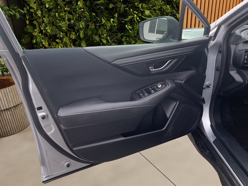 Used 2025 Subaru Outback Premium w/ Popular Package #1A image 19