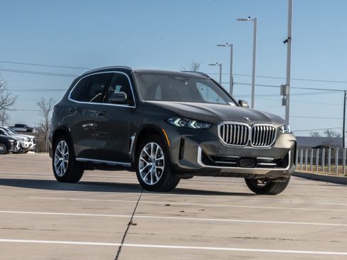 Certified 2026 BMW X5 sDrive40i image 2