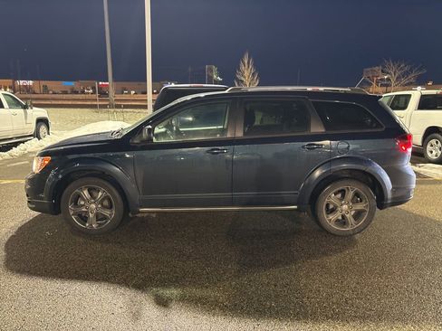 Used 2015 Dodge Journey Crossroad w/ Flexible Seating Group image 3