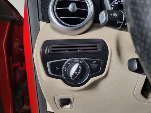 Used 2018 Mercedes-Benz GLC 300 image 29