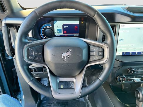 Used 2023 Ford Bronco Outer Banks image 11