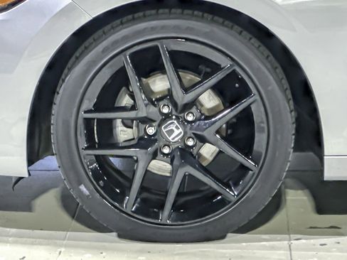 Used 2024 Honda Civic Sport image 12