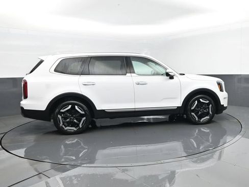 Used 2025 Kia Telluride S AWD/4WD image 4
