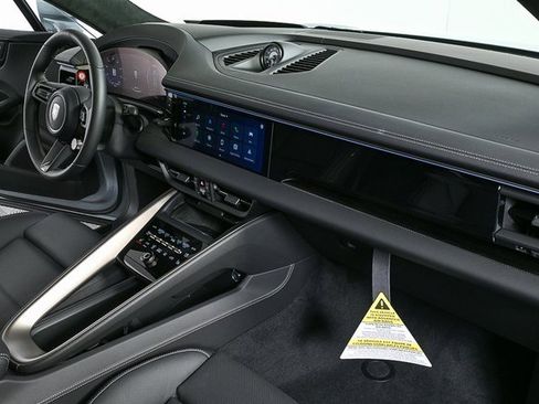 New 2025 Porsche Macan Turbo Electric image 31