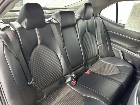 Used 2022 Toyota Camry SE AWD/4WD image 29