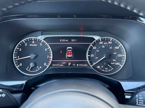 Used 2025 Nissan Pathfinder SV AWD/4WD image 38