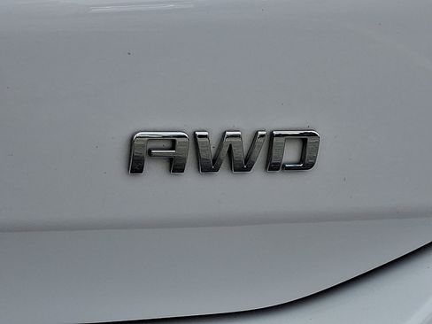 Used 2023 Chevrolet Equinox LS w/ LS Convenience Package image 29