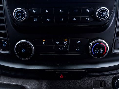 Used 2020 Ford Transit 350 XL image 21