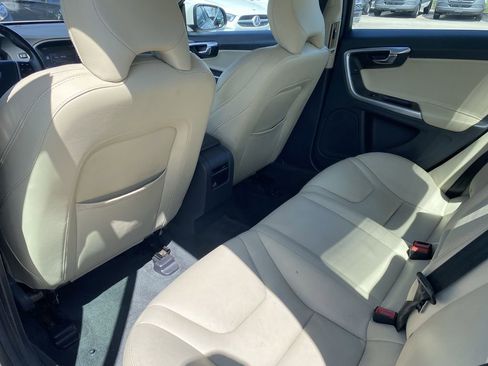Used 2017 Volvo S60 T5 Dynamic w/ Vision Package FWD image 5