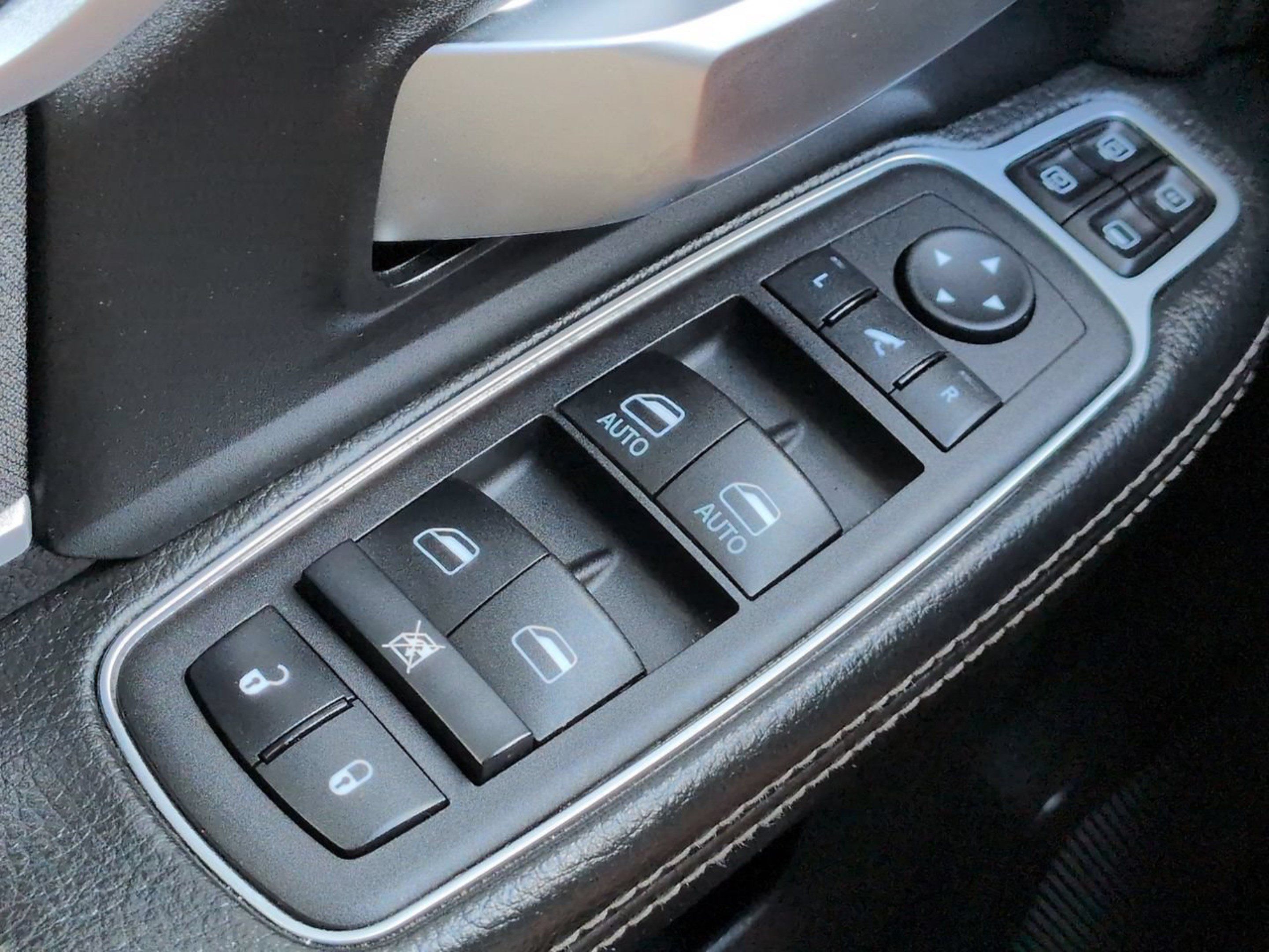 Used 2024 RAM 2500 Big Horn AWD/4WD image 25
