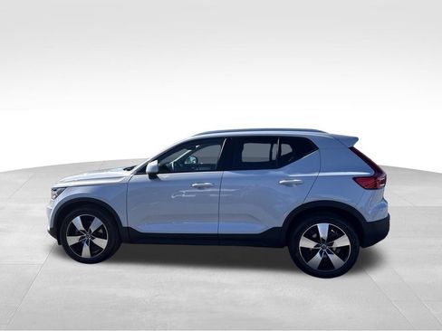 Used 2020 Volvo XC40 T5 Momentum w/ Protection Package AWD/4WD image 9