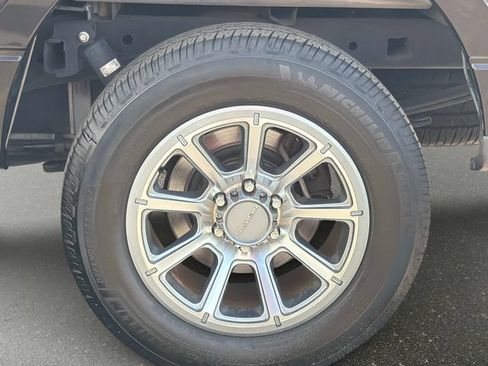 Used 2014 Ford F150 XLT w/ Equipment Group 302A Luxury RWD image 10