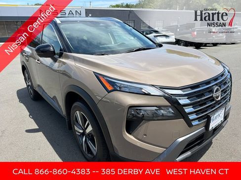 Certified 2025 Nissan Rogue SL w/ SL Premium Package AWD/4WD image 2