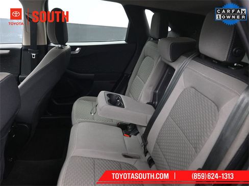 Used 2020 Ford Escape SE image 31