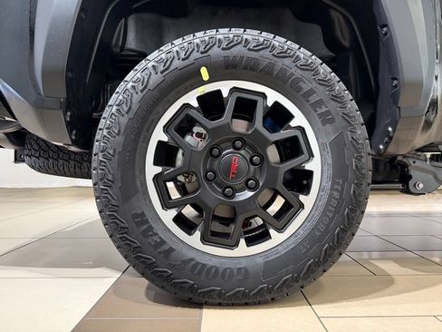 New 2026 Toyota Tacoma TRD Off-Road AWD/4WD image 9