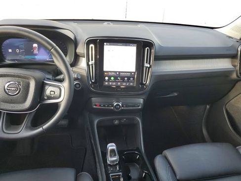 Used 2026 Volvo XC40 B5 Plus AWD/4WD image 13