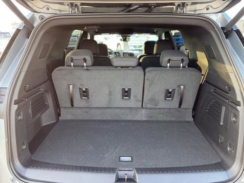 New 2026 Chevrolet Traverse LT w/ Midnight/Sport Edition image 12