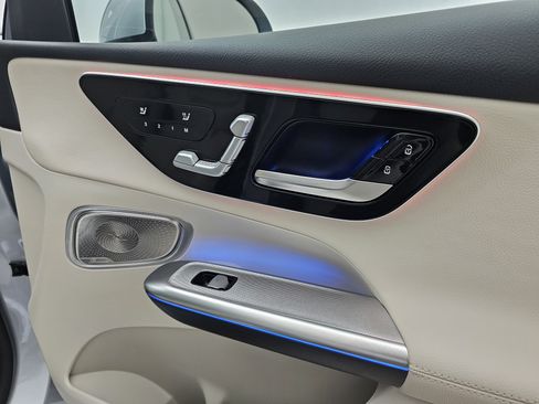 Certified 2025 Mercedes-Benz GLC 300 GLC 300 image 19